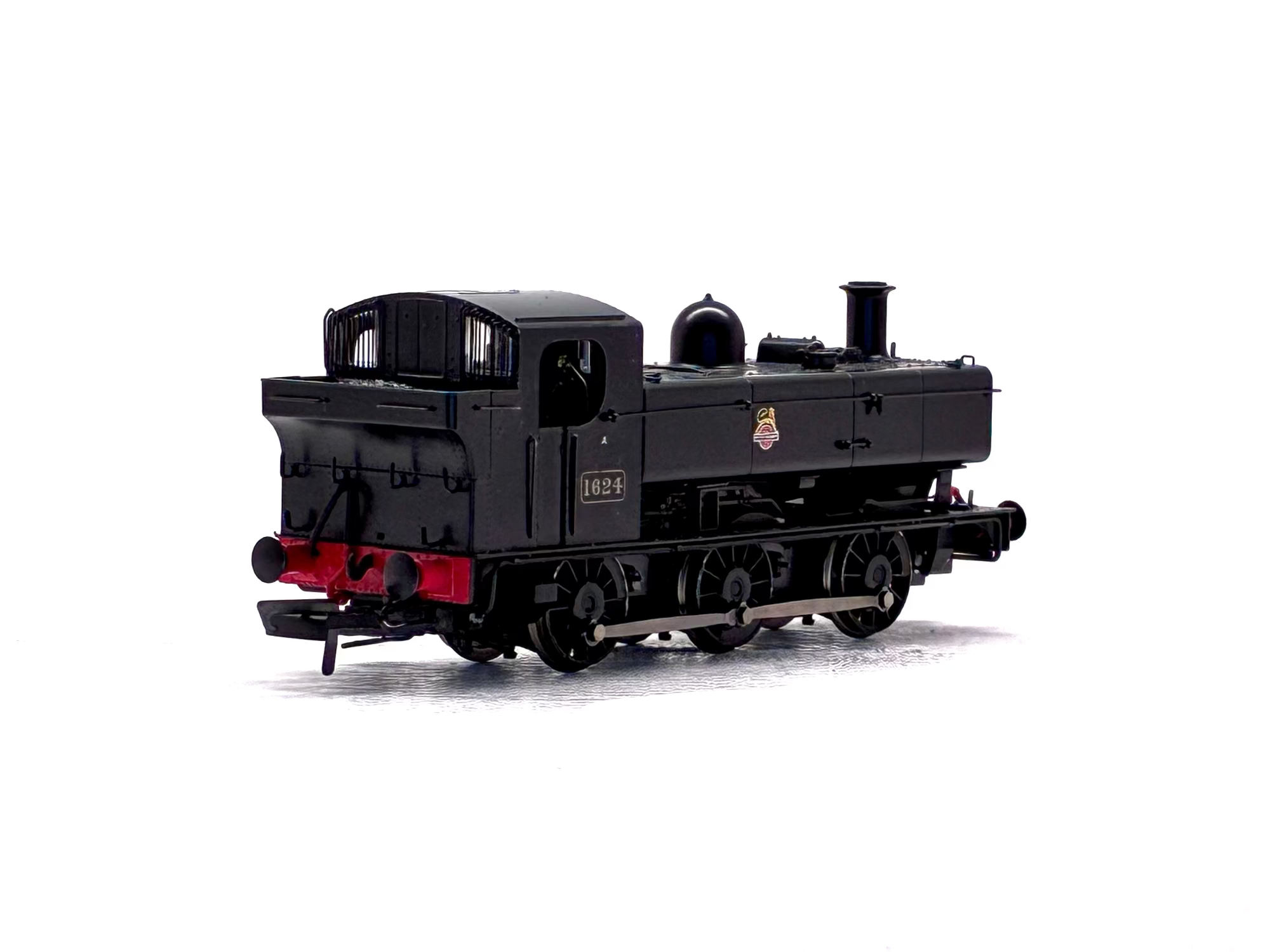 Rapido Trains UK MR-301C Class 16xx Pannier 0-6-0PT 1624 in BR black with early emblem