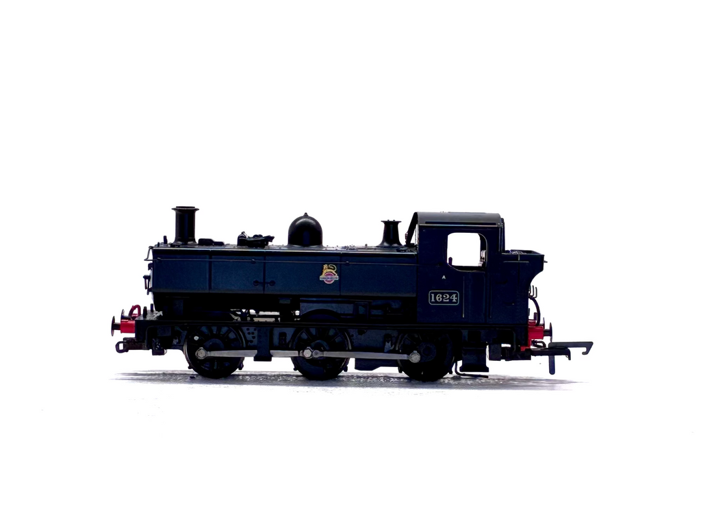 Rapido Trains UK MR-301C Class 16xx Pannier 0-6-0PT 1624 in BR black with early emblem