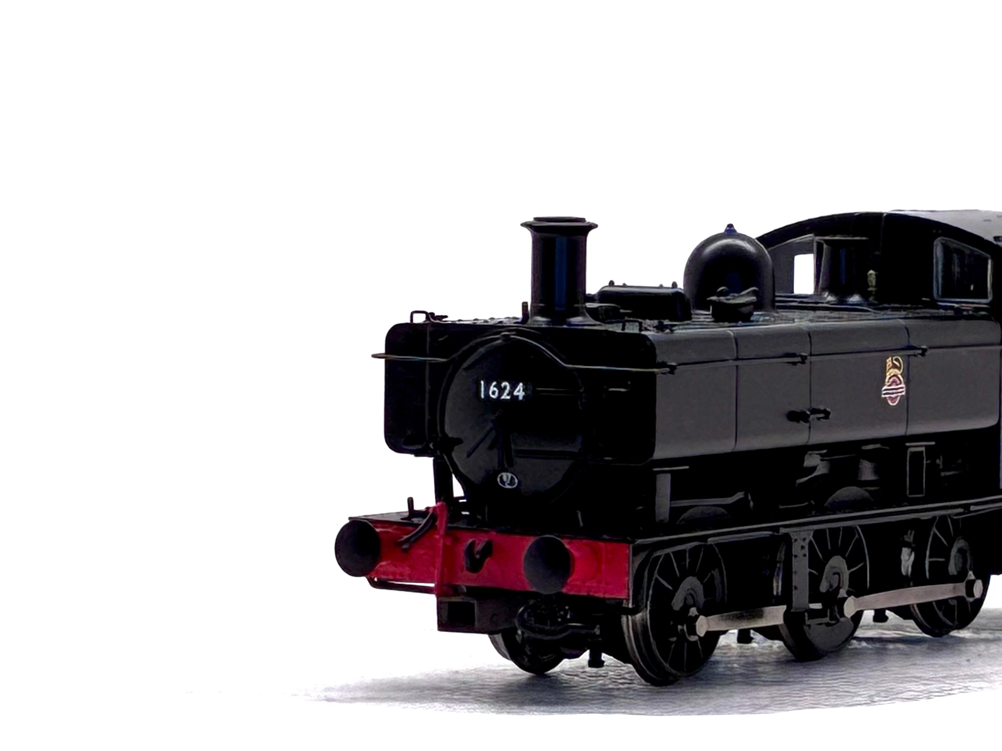 Rapido Trains UK MR-301C Class 16xx Pannier 0-6-0PT 1624 in BR black with early emblem