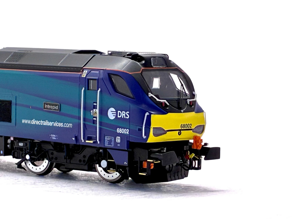 Dapol 4D-022-001 Class 68 68002 "Intrepid" in DRS livery