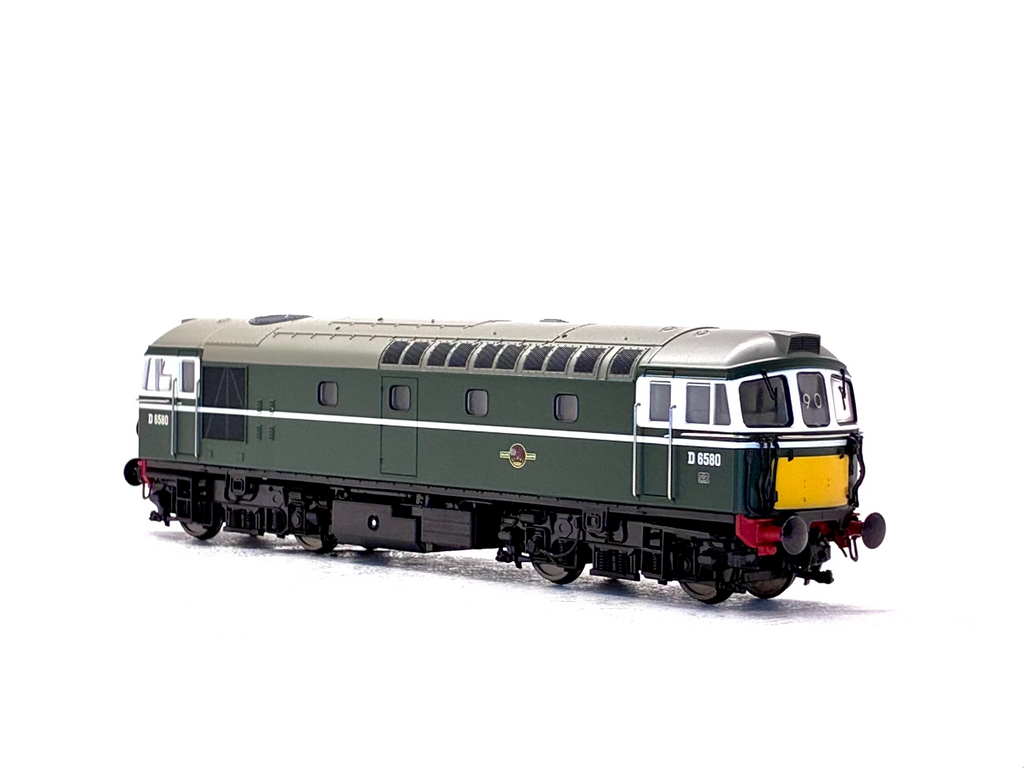 Heljan 3446 Class 33/1 D6580 in BR green with small yellow ends