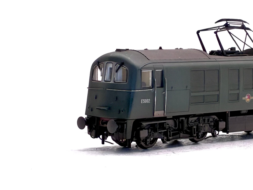 DJ Models OO71-097 Class 71 E5002 in BR Plain Green (weathered)  Kernow Models exclusive