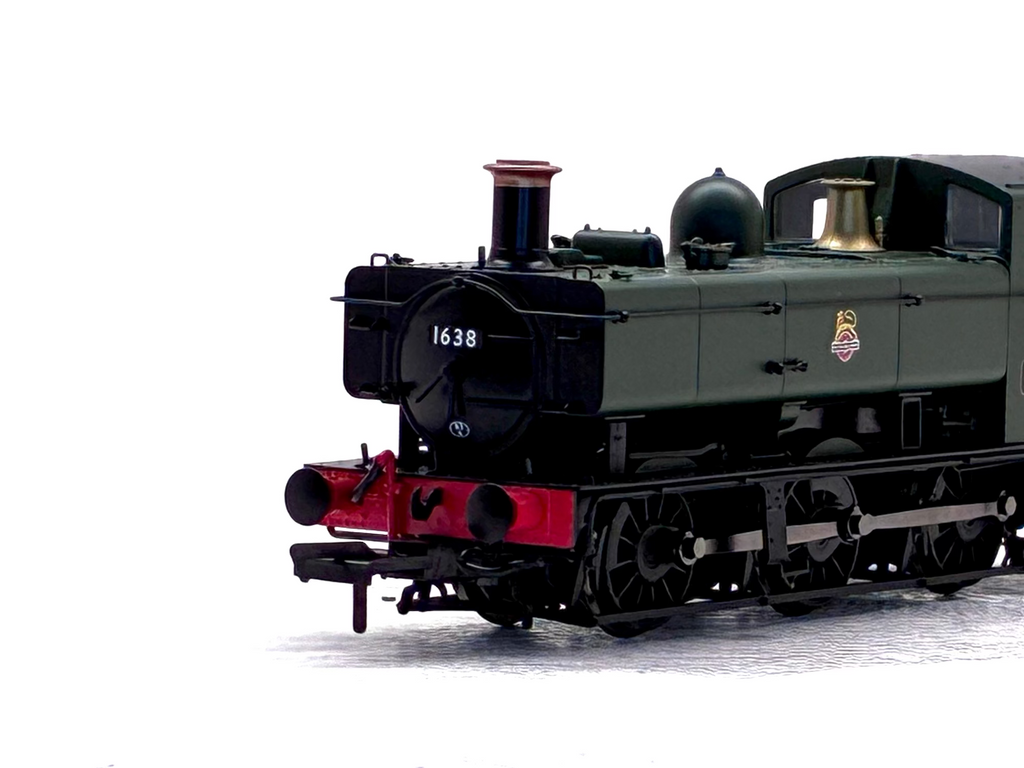Rapido Trains UK MR-310A Class 16xx Pannier 0-6-0PT 1638 in BR green with early emblem