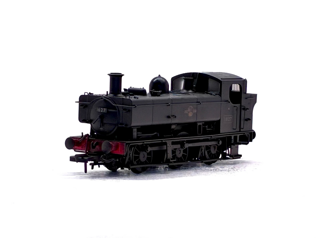 Rapido Trains UK MR-305A Class 16xx Pannier 0-6-0PT 1627 in BR black with late crest weathered