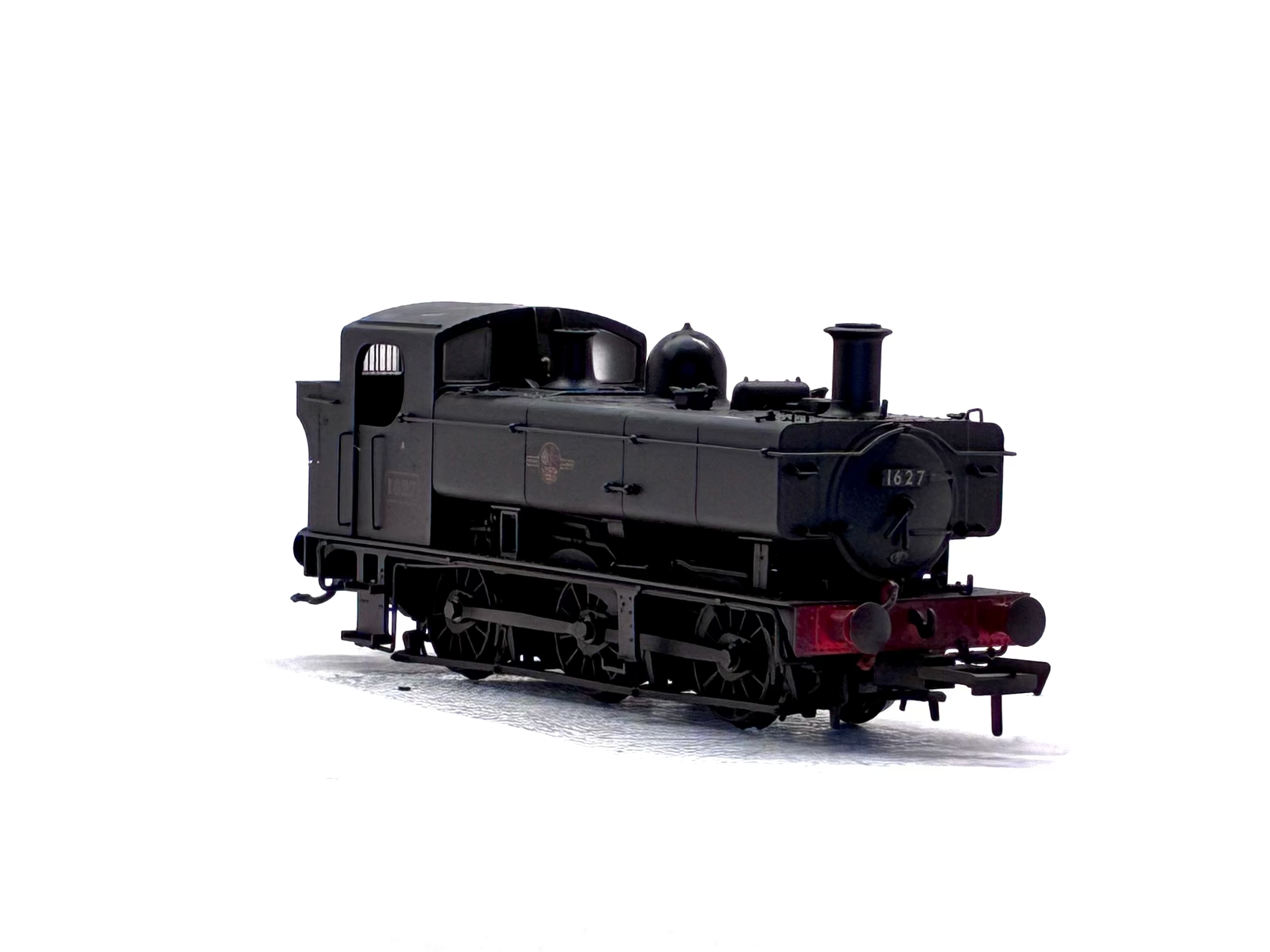 Rapido Trains UK MR-305A Class 16xx Pannier 0-6-0PT 1627 in BR black with late crest weathered