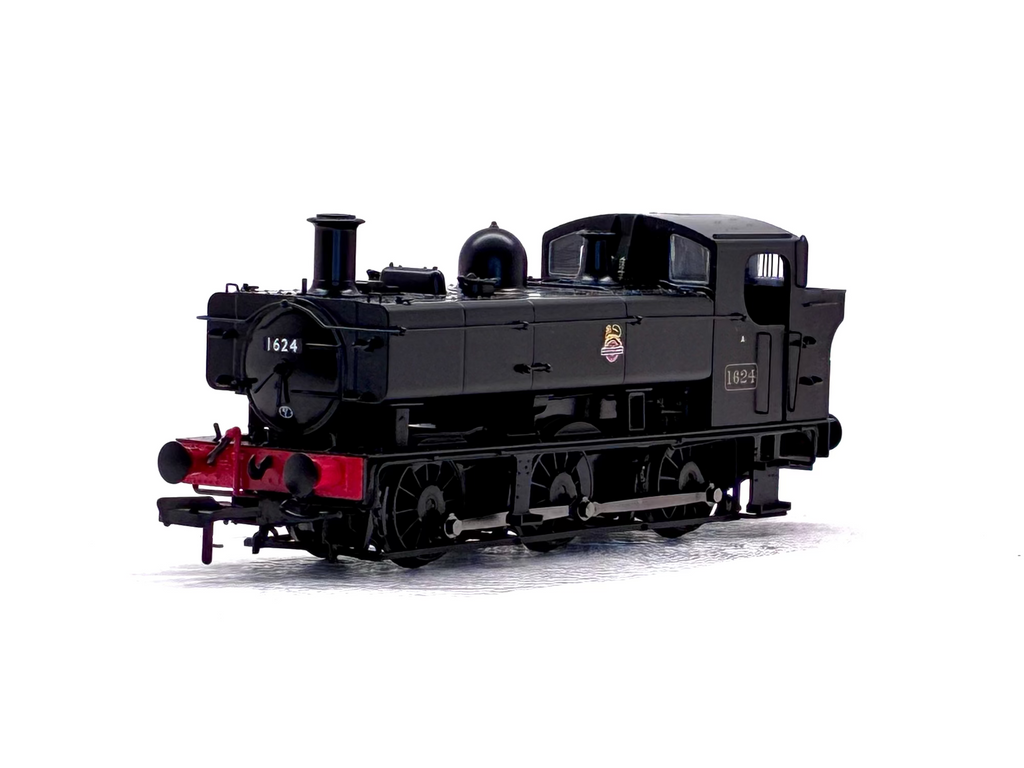 Rapido Trains UK MR-301C Class 16xx Pannier 0-6-0PT 1624 in BR black with early emblem
