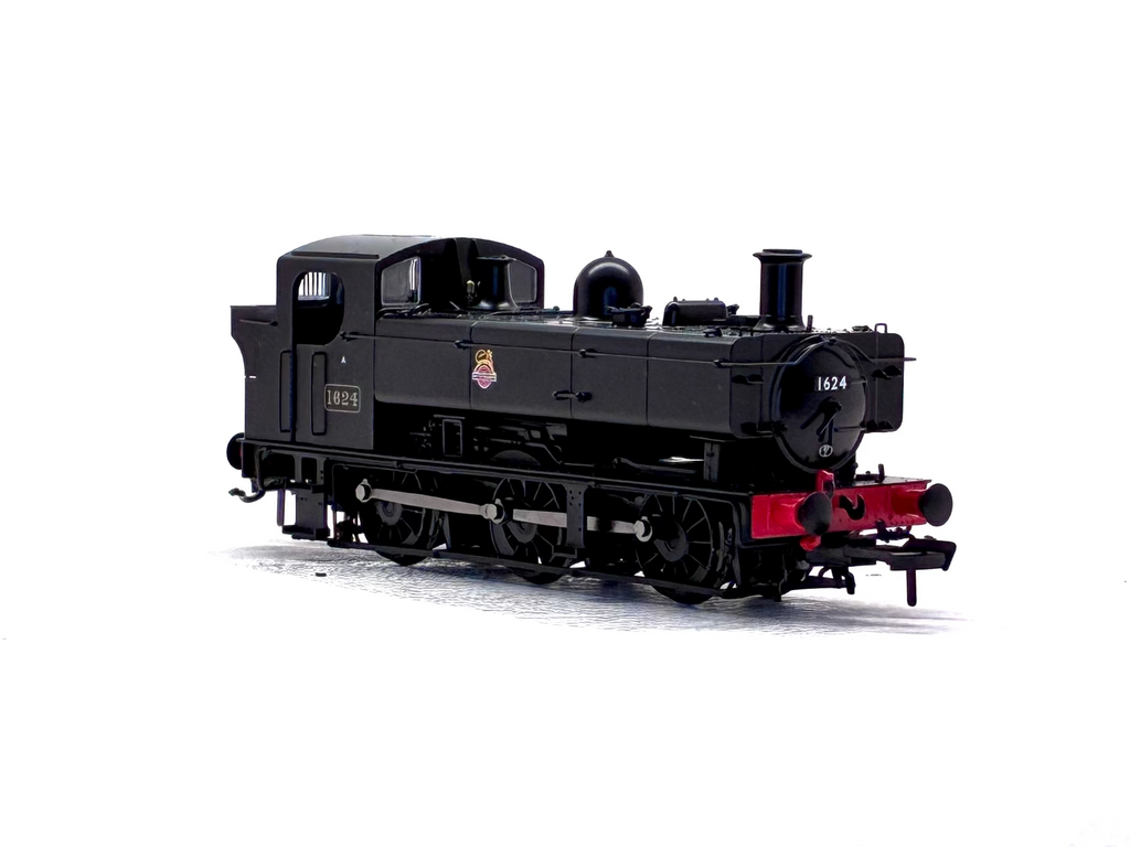 Rapido Trains UK MR-301C Class 16xx Pannier 0-6-0PT 1624 in BR black with early emblem