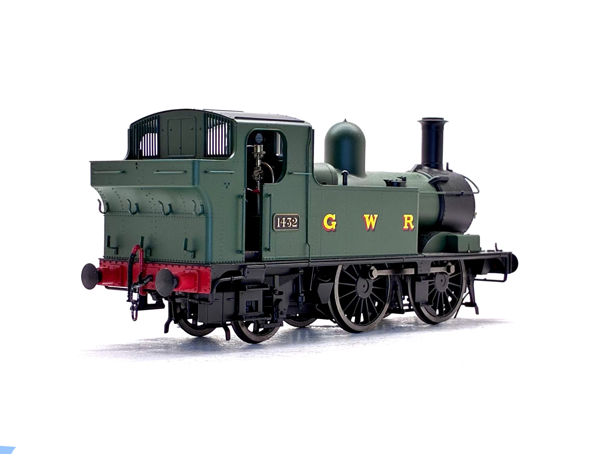 Dapol 7S-006-020 Class 14xx 0-4-2T 1432 in GWR unlined green with G W R lettering