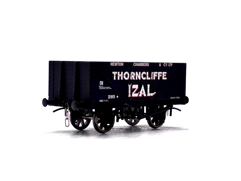 Dapol 7F-080-002 8-plank open wagon "Thorncliffe Izal" 2915