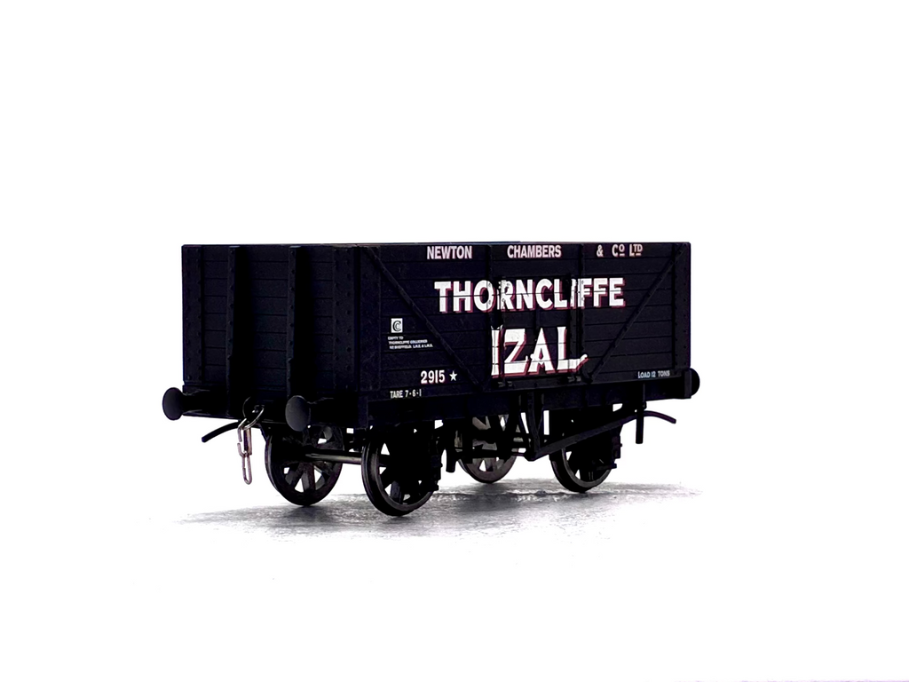 Dapol 7F-080-002 8-plank open wagon "Thorncliffe Izal" 2915