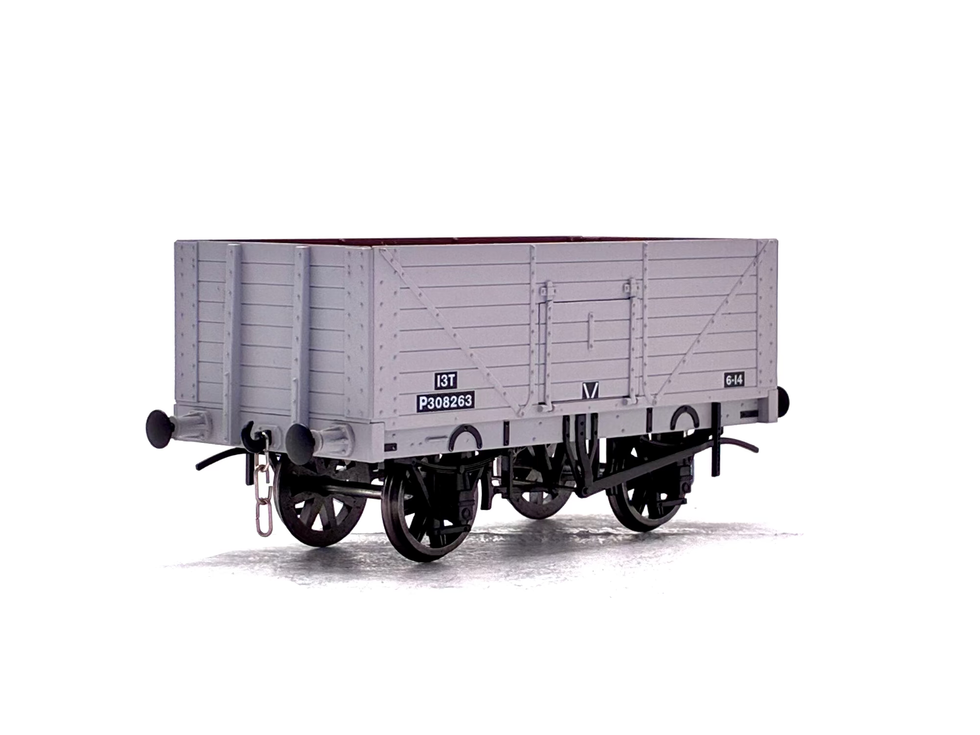 Dapol 7F-080-004 8-plank open wagon in BR grey P308263