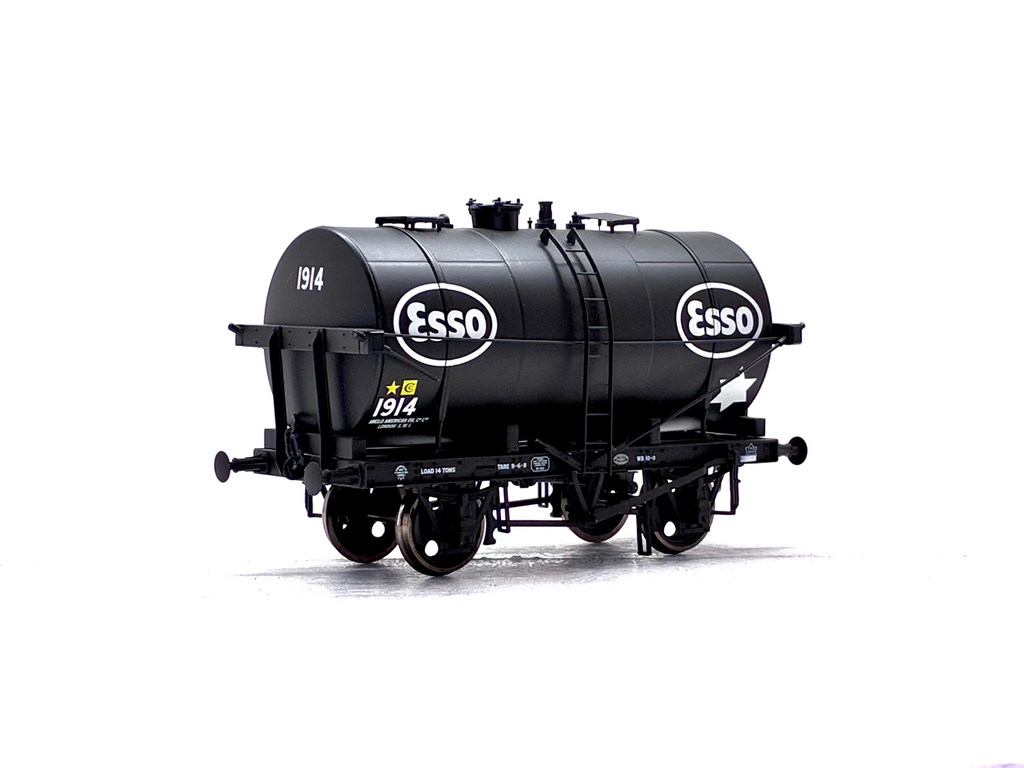 Dapol 7F-059-004 14-ton Type B tank wagon "Esso" black 1914