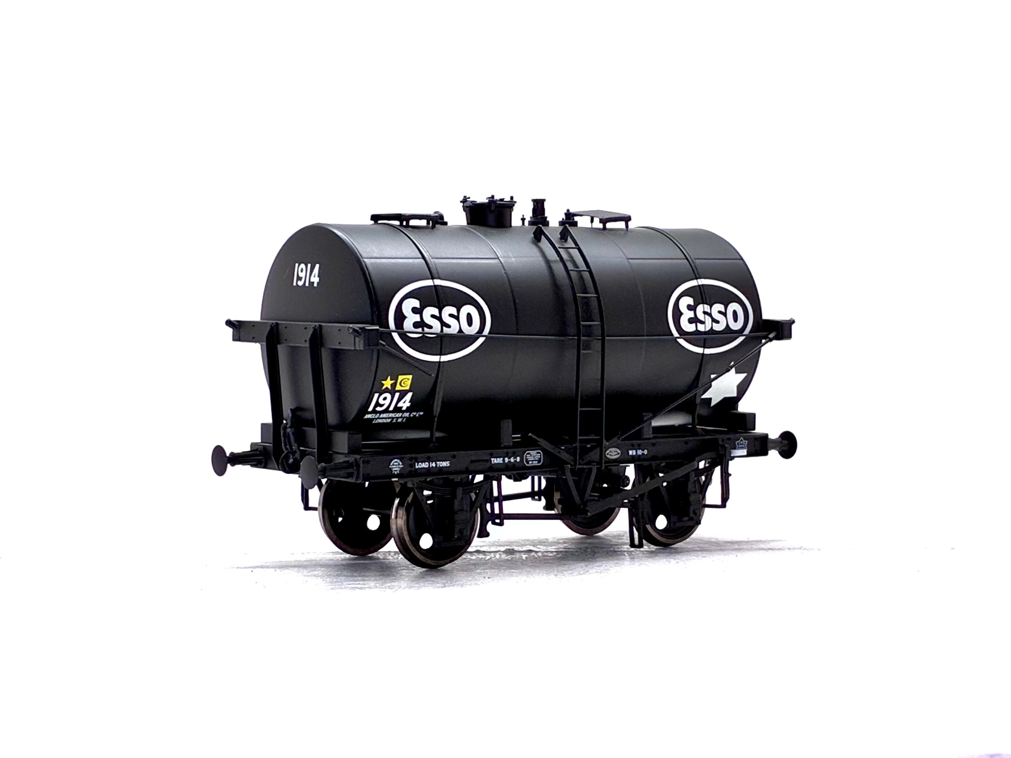 Dapol 7F-059-004 14-ton Type B tank wagon "Esso" black 1914