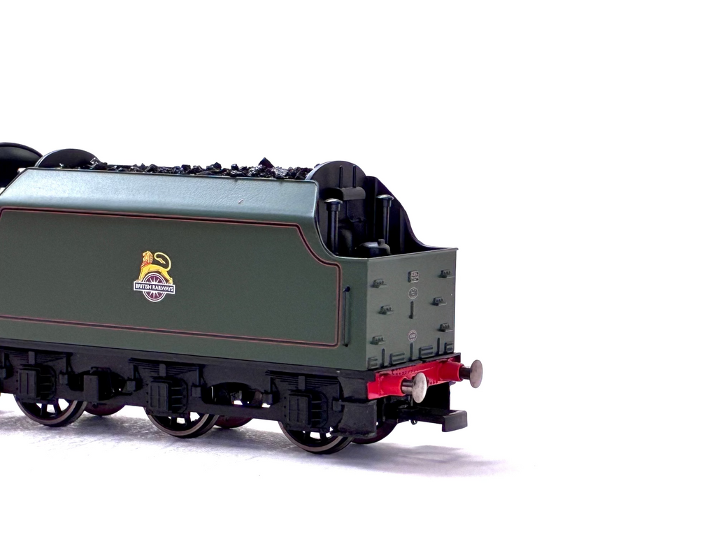 Hornby R3195 Class 8P Duchess 4-6-2 46247 'City Of Liverpool' in BR Green with early emblem