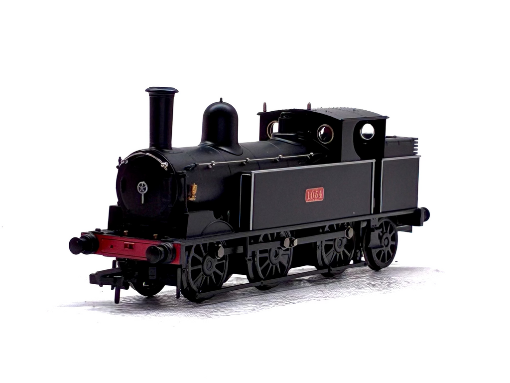 Bachmann Branchline 35-050 LNWR 0-6-2T Webb Coal tank 1054 in LNWR plain black - as preserved