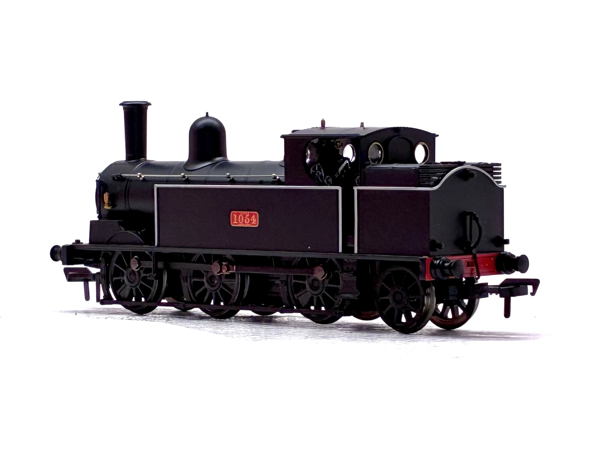 Bachmann Branchline 35-050 LNWR 0-6-2T Webb Coal tank 1054 in LNWR plain black - as preserved