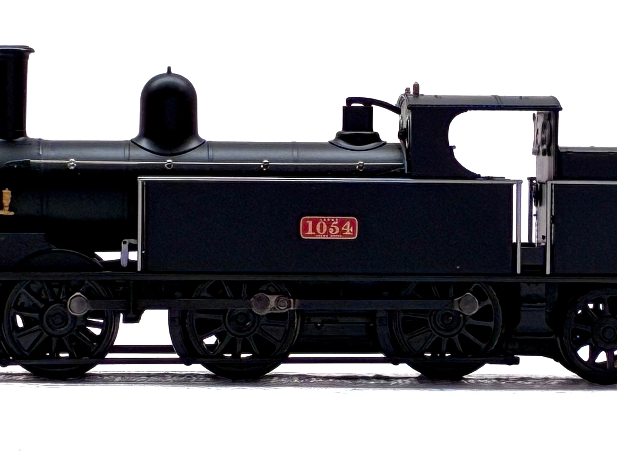 Bachmann Branchline 35-050 LNWR 0-6-2T Webb Coal tank 1054 in LNWR plain black - as preserved