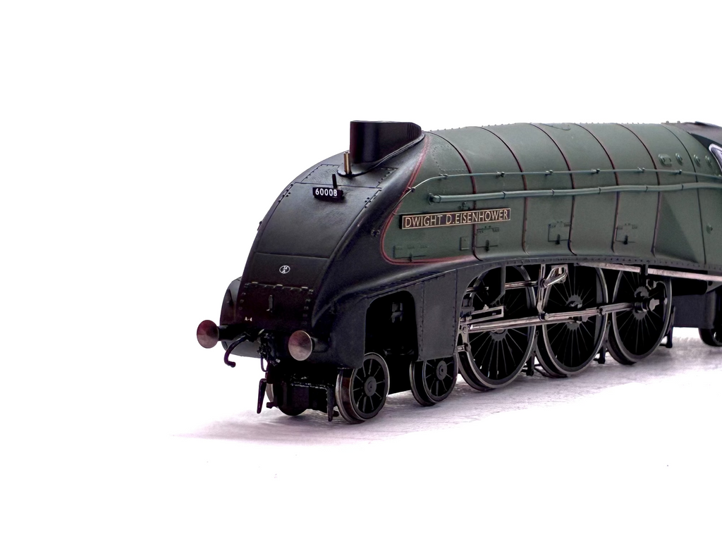Hornby R3255 Class A4 4-6-2 60008 "Dwight D. Eisenhower" in BR Green with late crest with etched nameplates The Great Goodbye