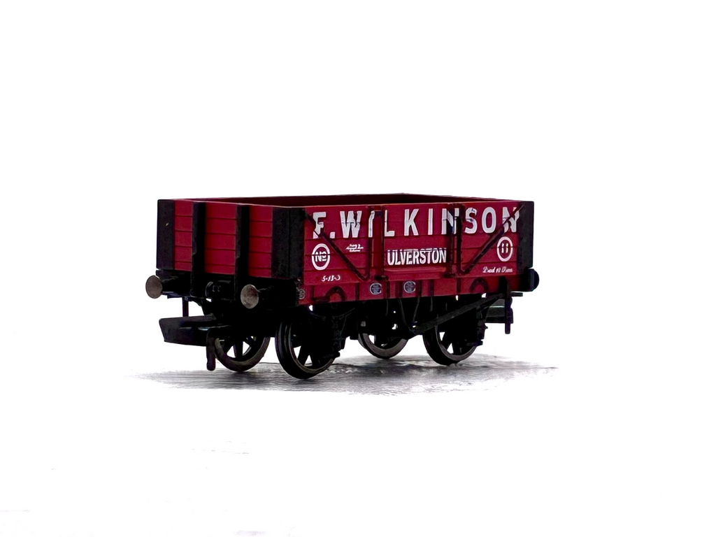 Hornby R60023 4 plank wagon "F. Wilkinson - Ulverston"