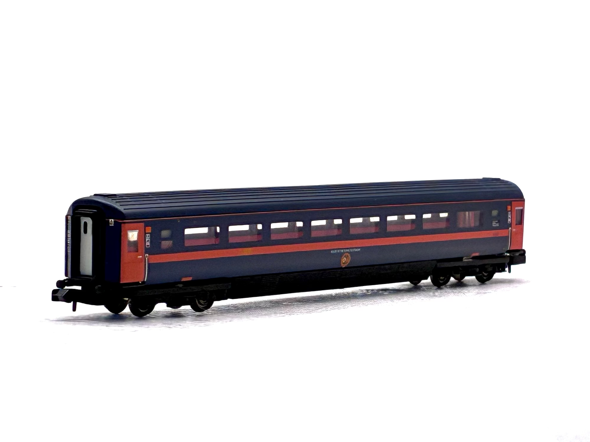 Graham Farish 374-327C Mk3 TSO trailer standard coach in GNER livery 42057