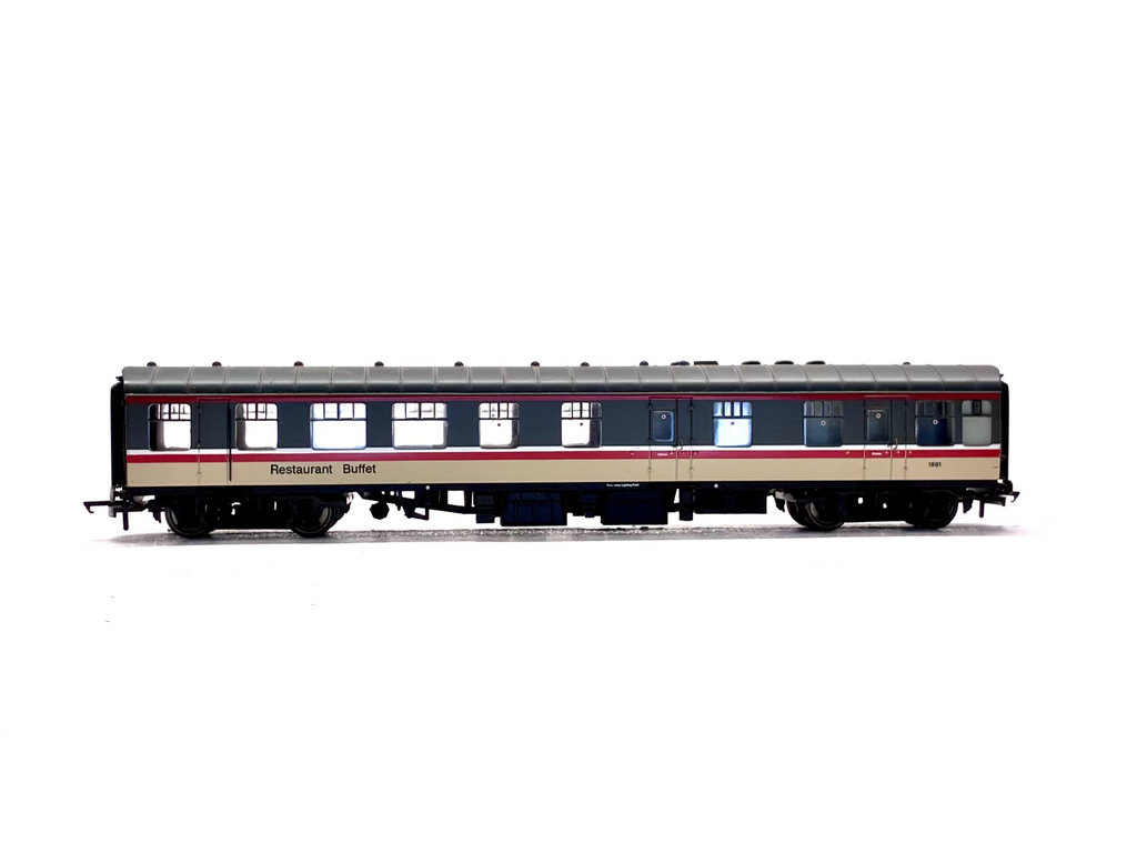 Bachmann Branchline 39-104 BR Mk1 RU restaurant/buffet in Intercity executive livery