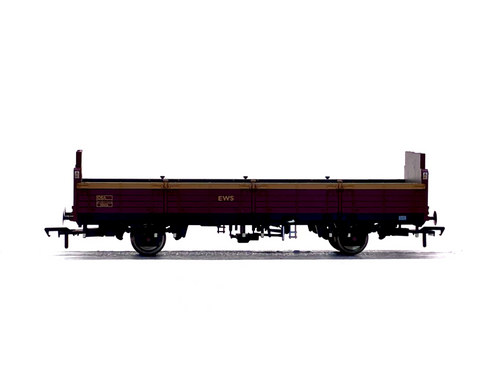 Bachmann Branchline OO Gauge 38-043 31-tonne OBA open wagon with high end red and yellow side view
