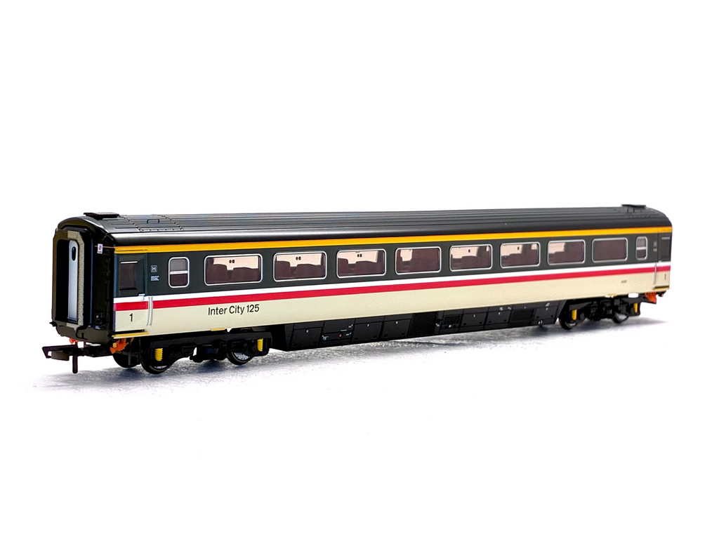 Hornby OO Gauge R40234 Mk3 TF trailer first in Intercity Executive 41059 coach back view