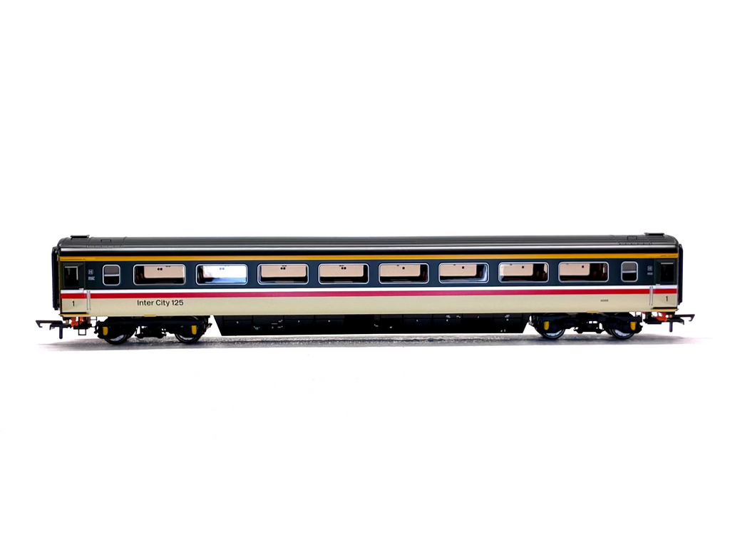 Hornby OO Gauge R40234 Mk3 TF trailer first in Intercity Executive 41059 coach side view