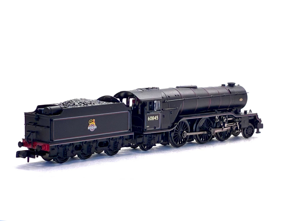 Graham Farish N Gauge 372-612 LNER V2 60845 Black steam locomotive back view
