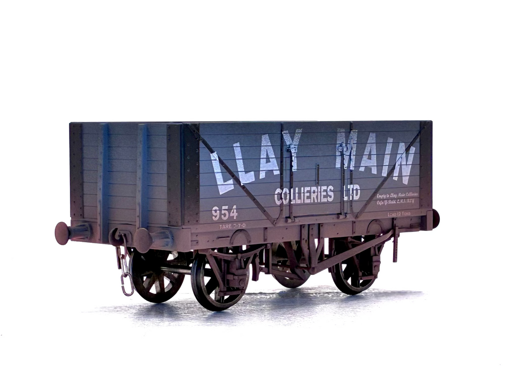 Dapol O Guage Llay Main Collieries Wagon back view