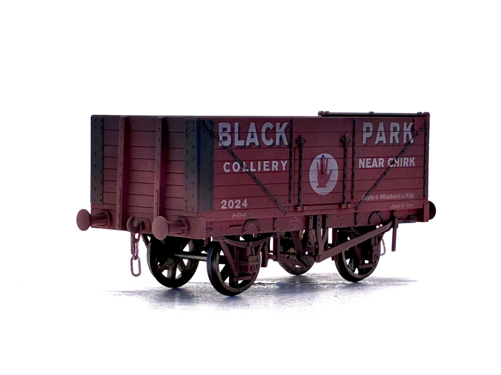 Dapol O Guage Black Park, Chirk Weathered back view