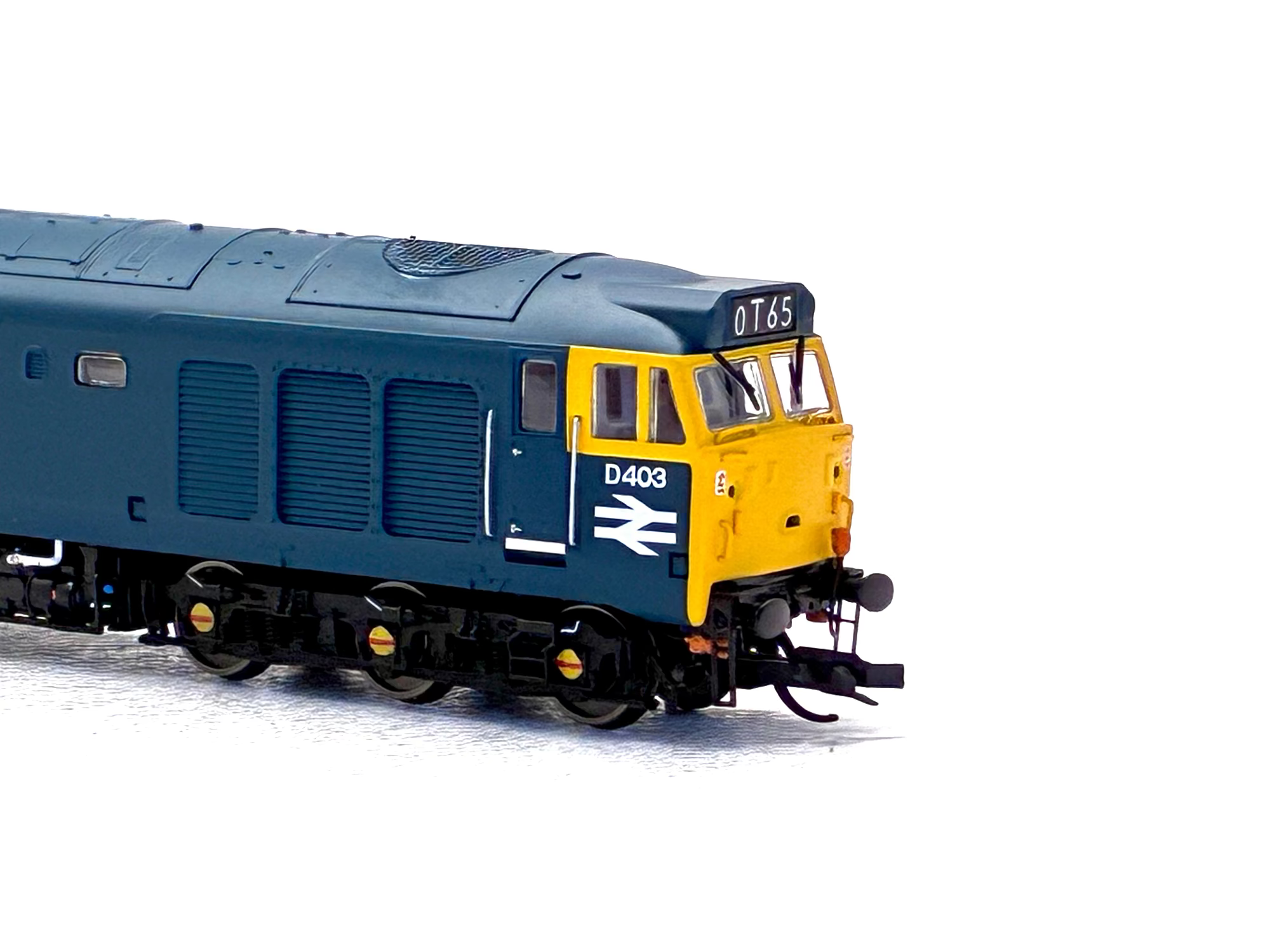 Hornby TT:120 Blue Diesel Close up