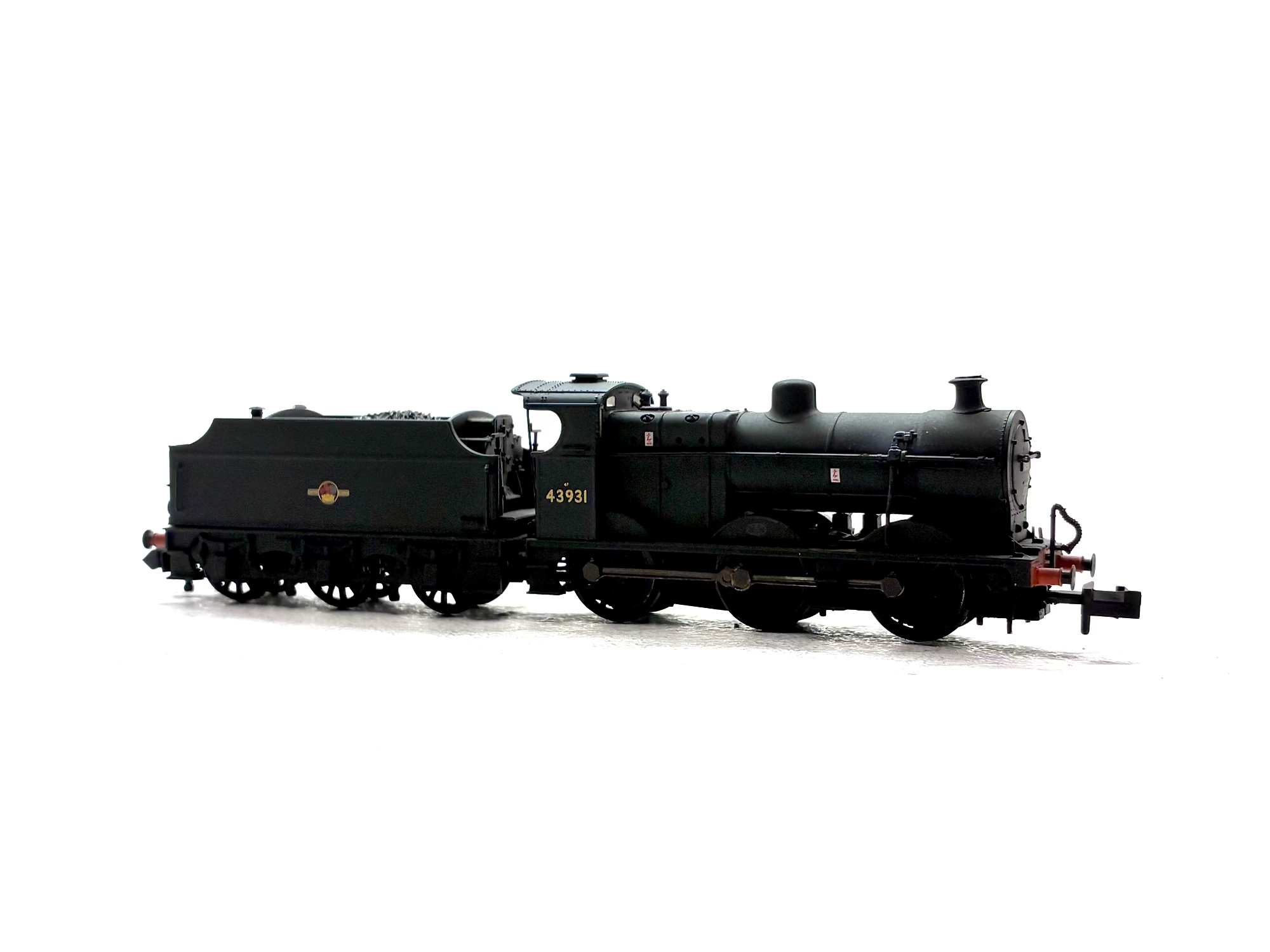 Graham Farish 372-065 Class 4F 0-6-0 steam locomotive No. 43931 in weathered BR black livery with late crest, N Gauge.