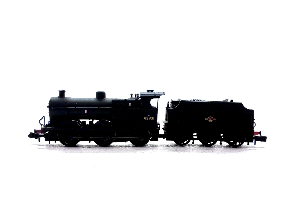 Graham Farish 372-065 Class 4F 0-6-0 steam locomotive No. 43931 in weathered BR black livery with late crest, N Gauge.