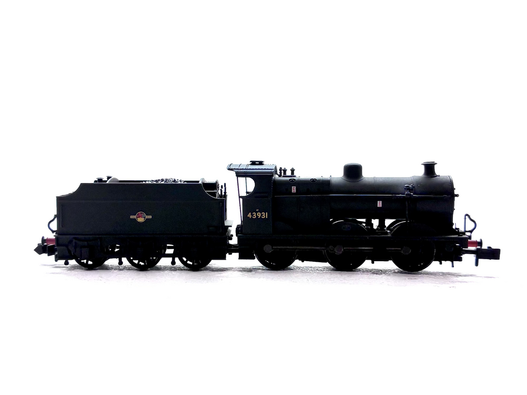 Graham Farish 372-065 Class 4F 0-6-0 steam locomotive No. 43931 in weathered BR black livery with late crest, N Gauge.
