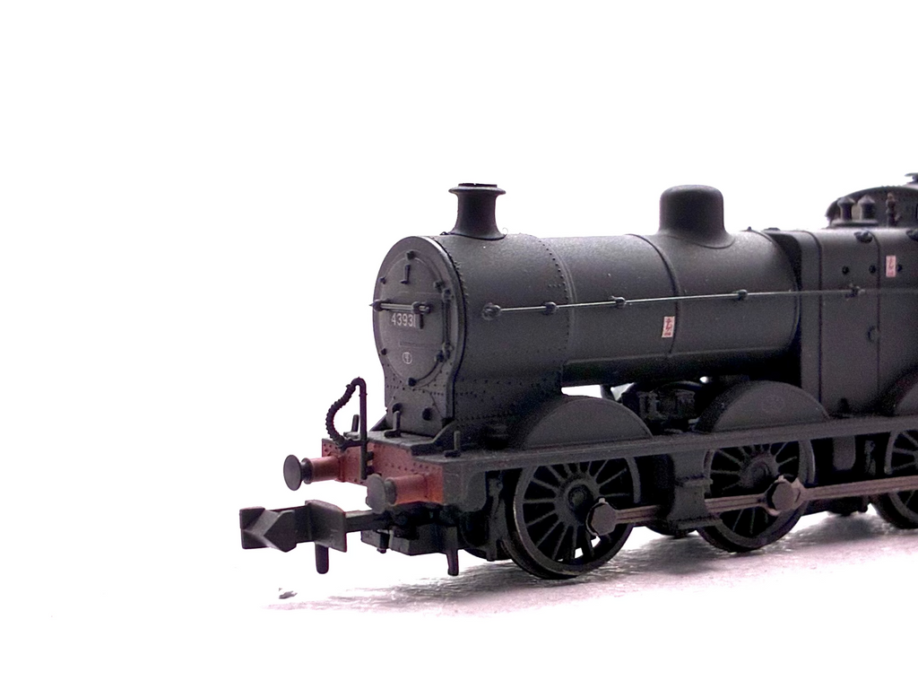 Graham Farish 372-065 Class 4F 0-6-0 steam locomotive No. 43931 in weathered BR black livery with late crest, N Gauge.