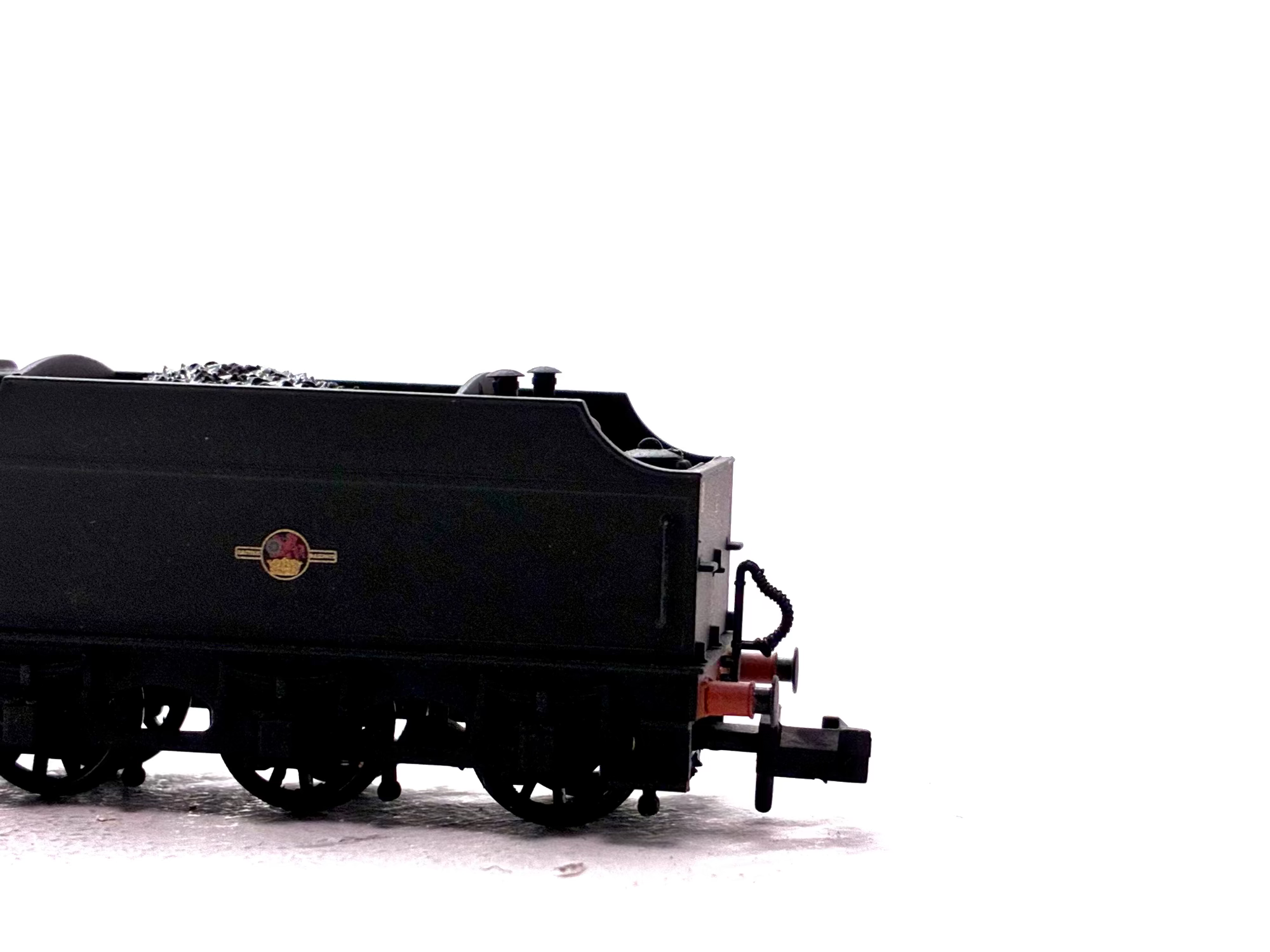 Graham Farish 372-065 Class 4F 0-6-0 steam locomotive No. 43931 in weathered BR black livery with late crest, N Gauge.
