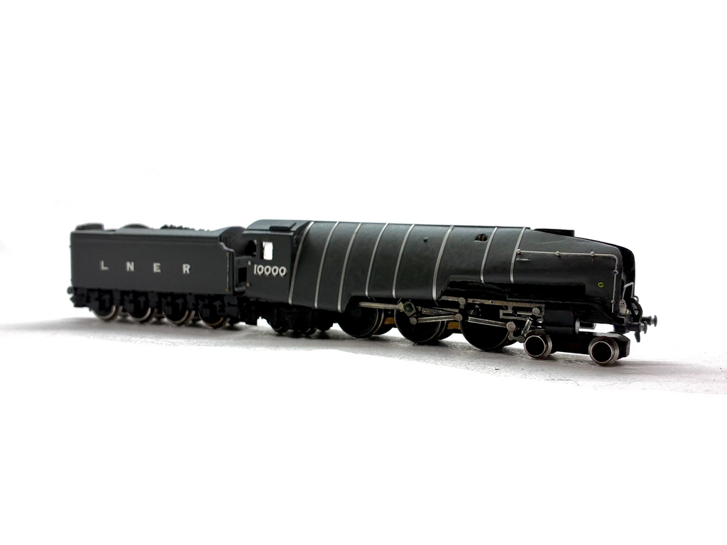 Hand-built N Gauge Hush Hush steam locomotive model finished in grey livery.
