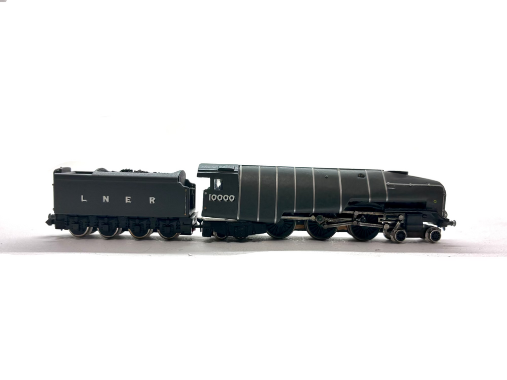 Hand-built N Gauge Hush Hush steam locomotive model finished in grey livery.