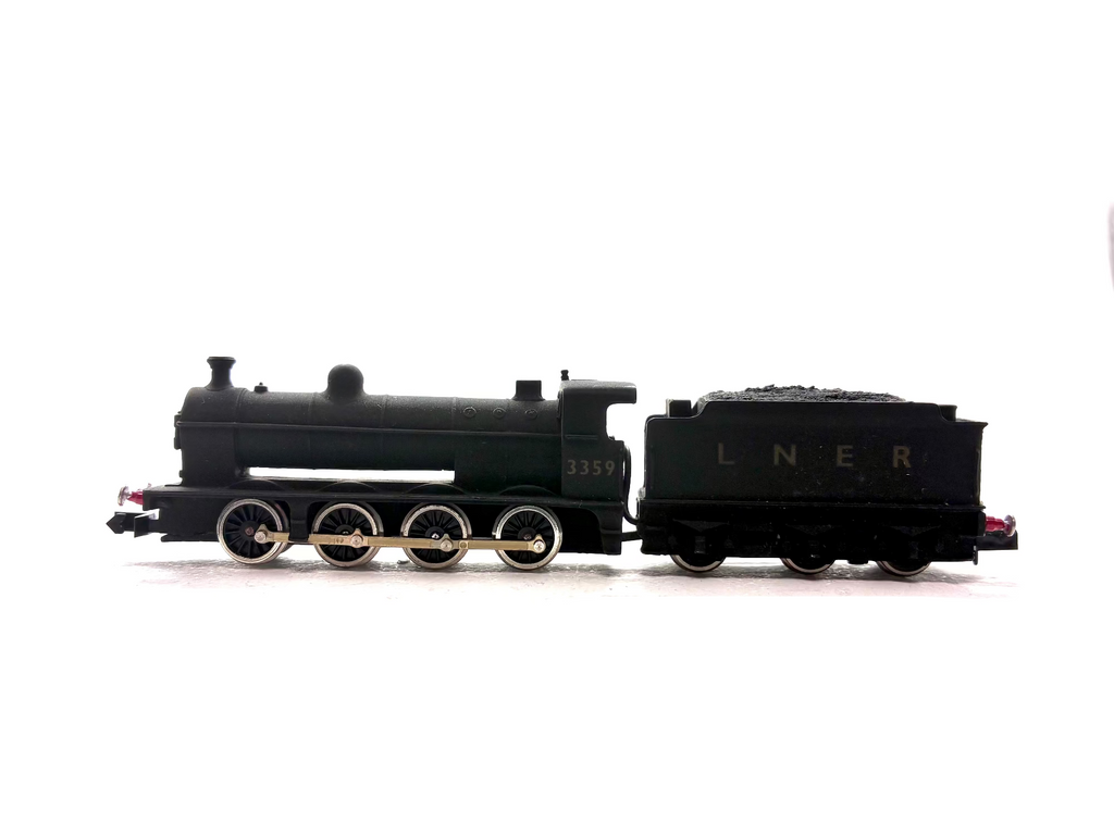 Union Mills 3359UM Class Q2 0-8-0 steam locomotive No. 3359 in LNER black livery, pre-owned and boxed, N Gauge.