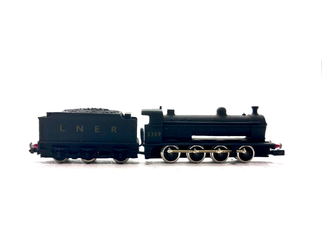Union Mills 3359UM Class Q2 0-8-0 steam locomotive No. 3359 in LNER black livery, pre-owned and boxed, N Gauge.