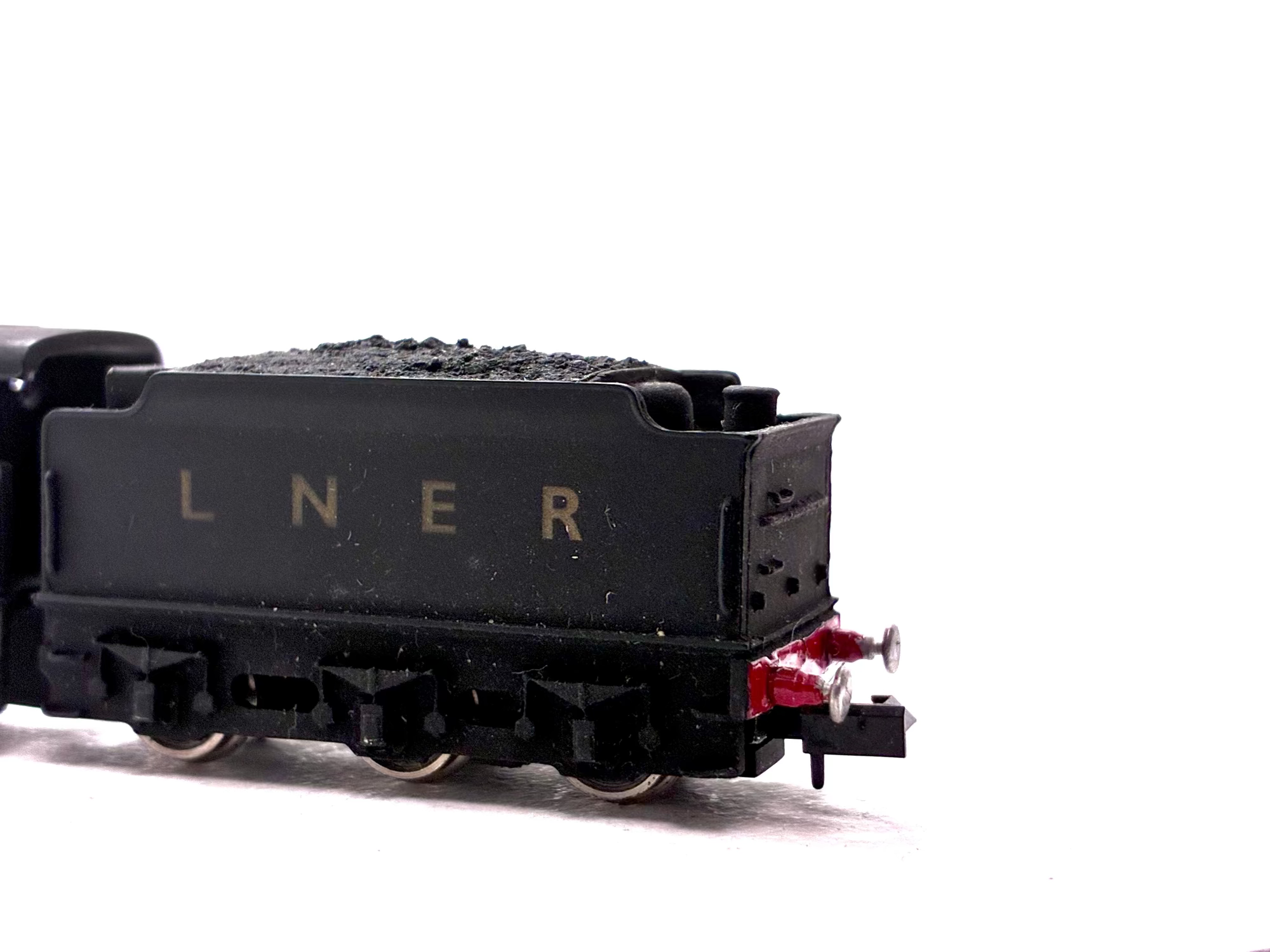 Union Mills 3359UM Class Q2 0-8-0 steam locomotive No. 3359 in LNER black livery, pre-owned and boxed, N Gauge.