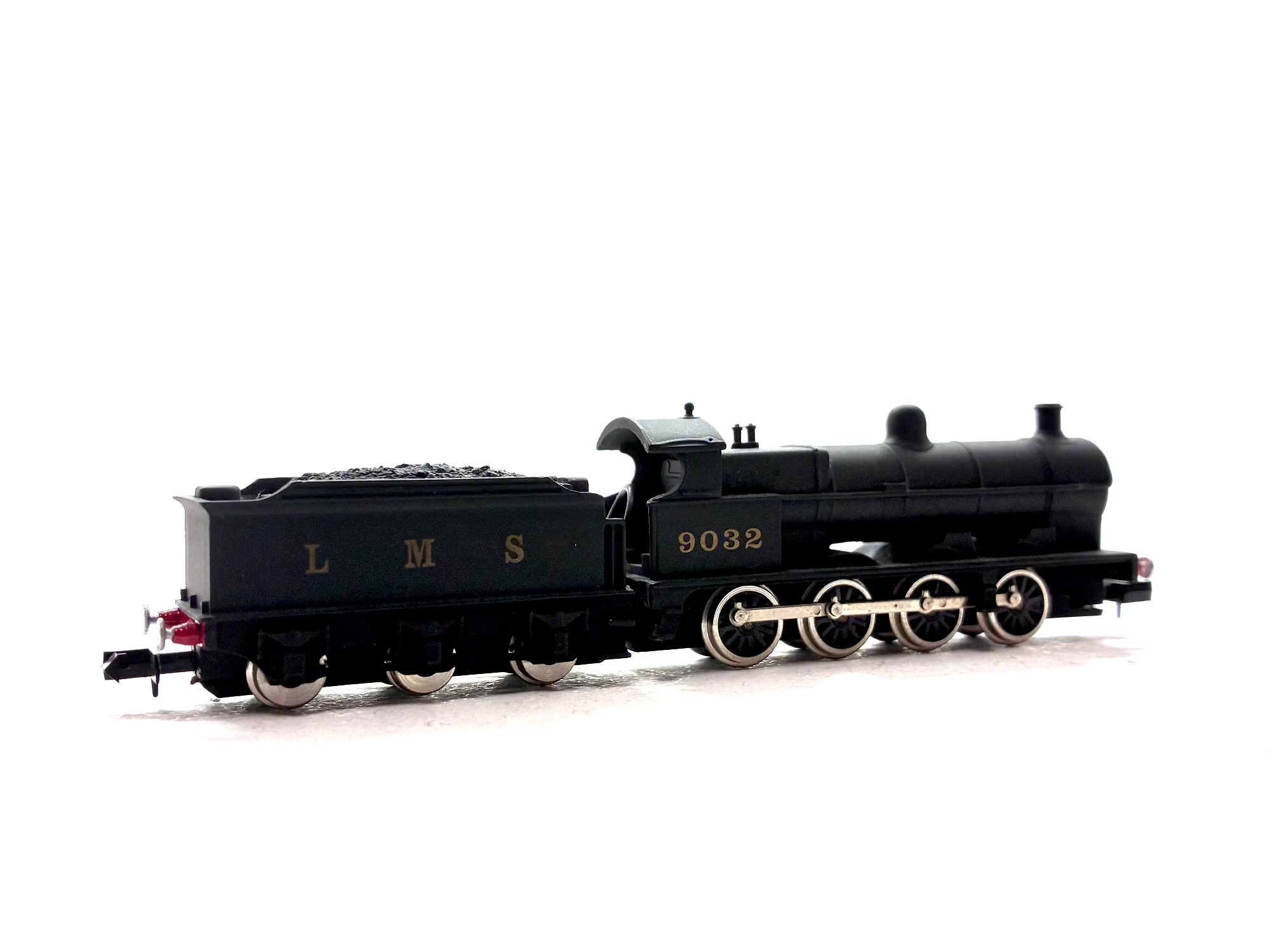 Union Mills 9032UM Class G2 0-8-0 steam locomotive No. 9032 in LMS plain black livery, pre-owned and boxed, N Gauge.