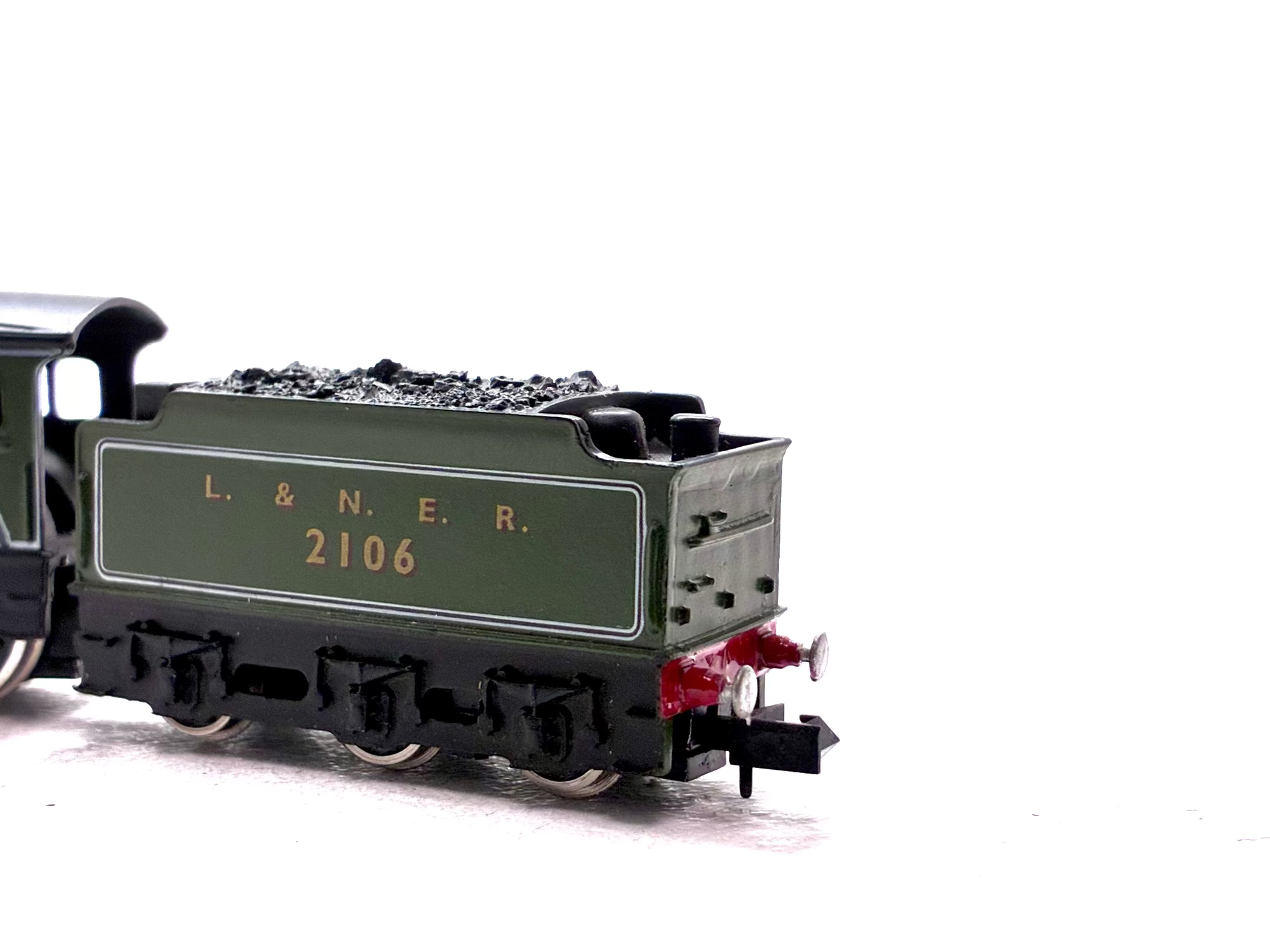 Union Mills 2106UM Class D20 4-4-0 steam locomotive in LNER green livery, pre-owned and boxed, N Gauge.