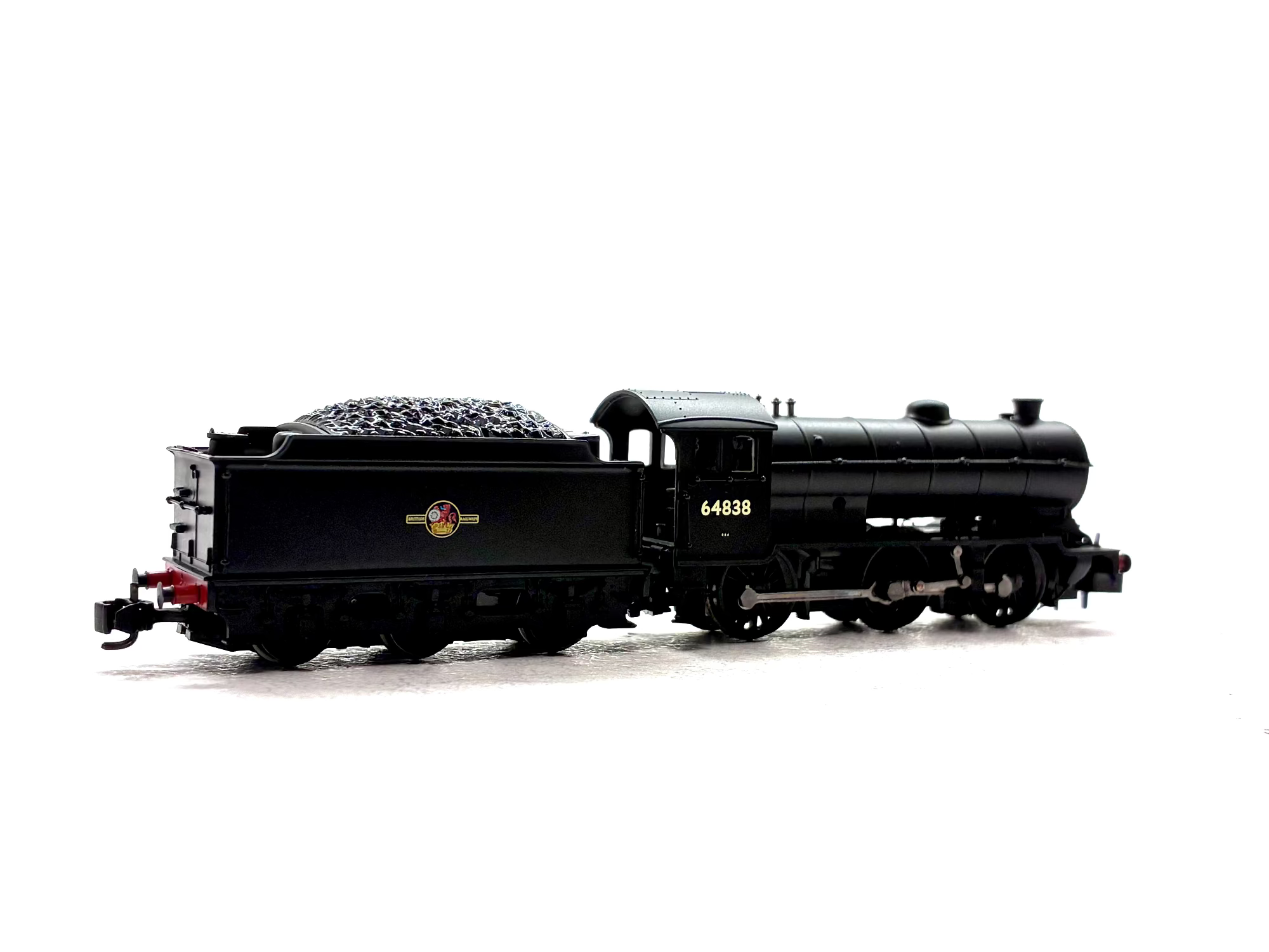 Graham Farish 372-402 Class J39 0-6-0 steam locomotive No. 64838 in BR black livery, pre-owned and boxed, N Gauge.
