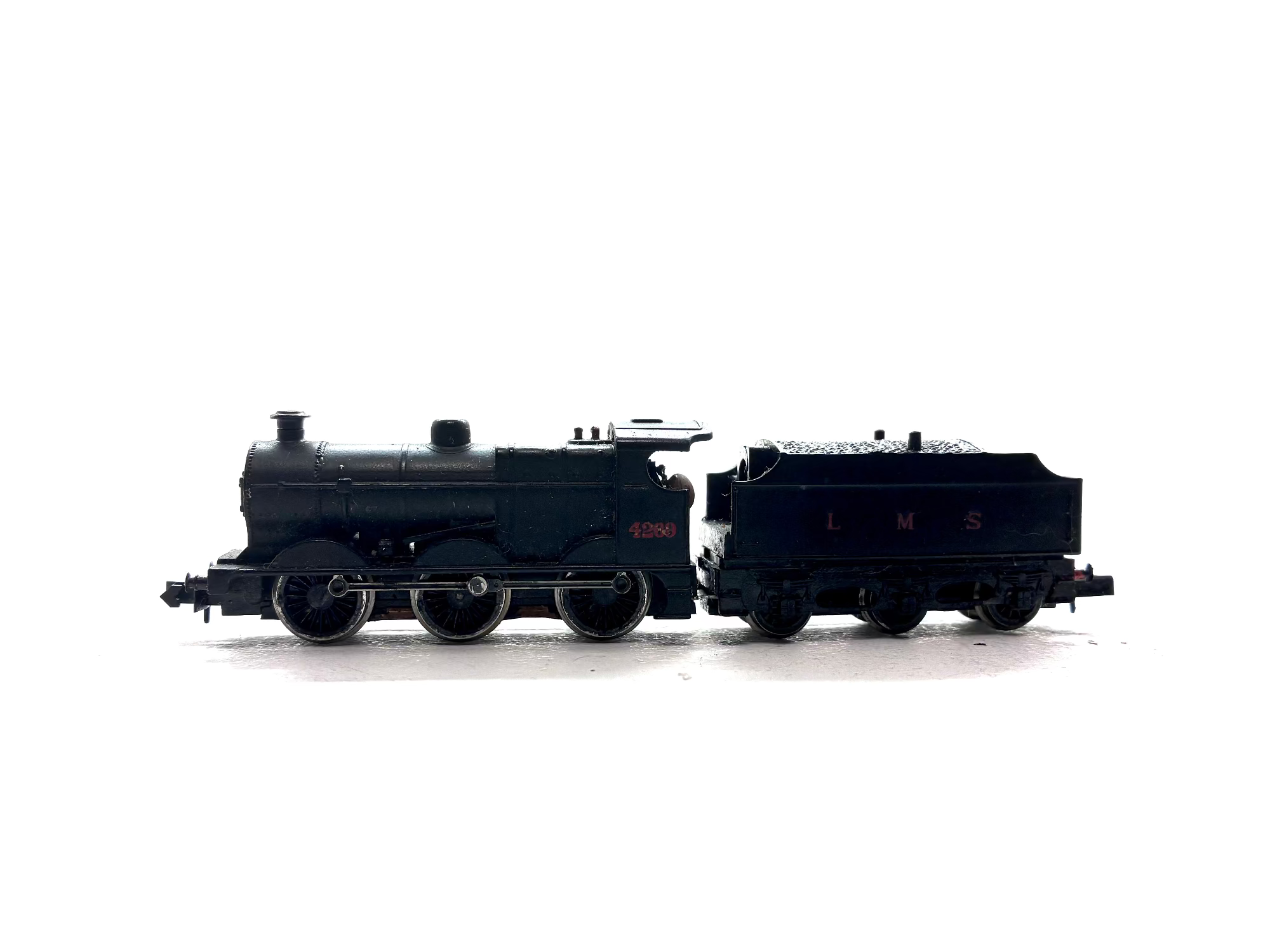 Graham Farish 1841 Class 4F 0-6-0 steam locomotive renumbered to 4269 in LMS black livery, pre-owned and boxed, N Gauge.