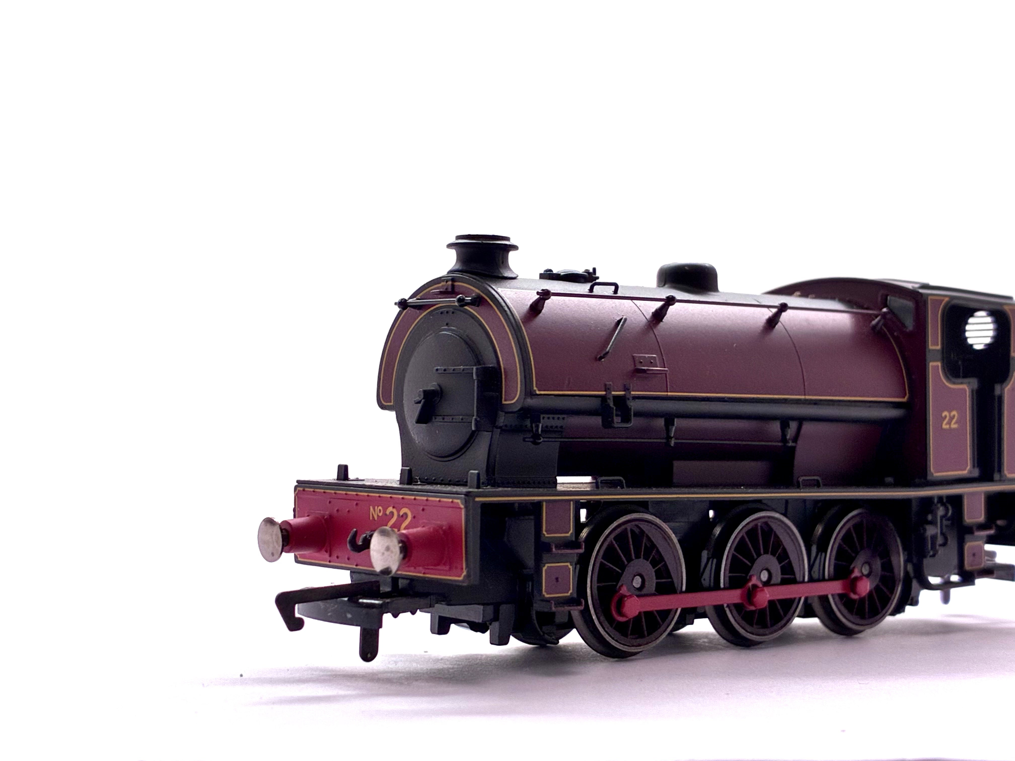 Hornby R3466 Class J94 0-6-0ST steam locomotive No. 22 in United Steel Company livery, pre-owned and unboxed, OO Gauge.