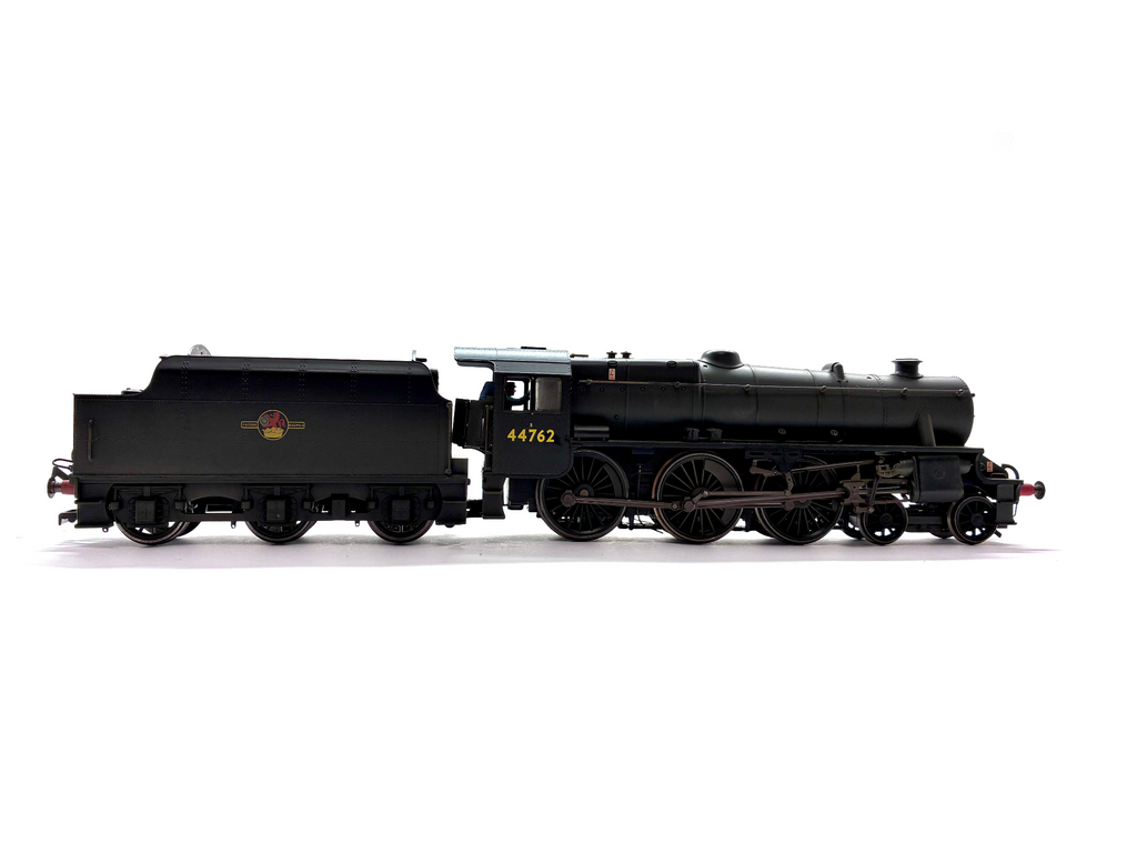 Hornby R2360 Class 5 Black 5 4-6-0 steam locomotive No. 44762 in weathered BR black livery with late crest, sound-fitted, pre-owned and unboxed, OO Gauge.