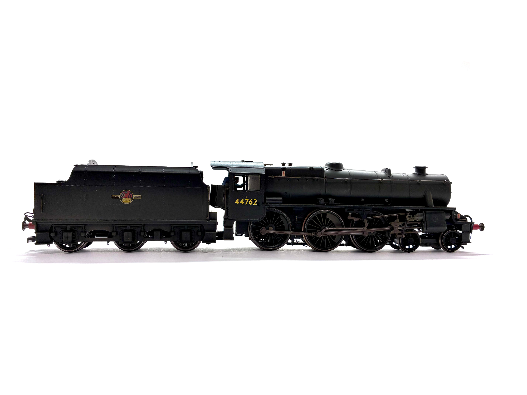 Hornby R2360 Class 5 Black 5 4-6-0 steam locomotive No. 44762 in weathered BR black livery with late crest, sound-fitted, pre-owned and unboxed, OO Gauge.