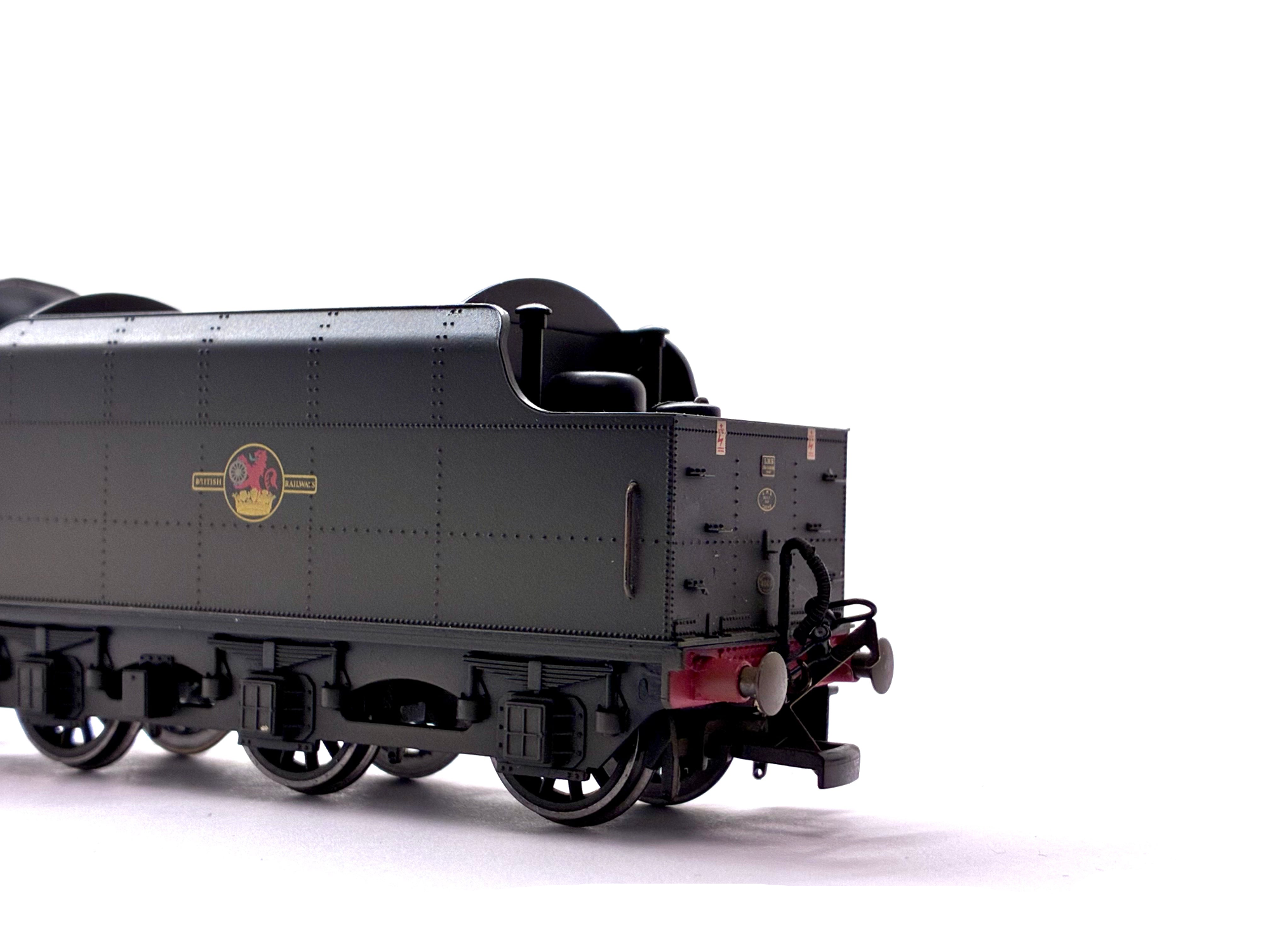Hornby R2360 Class 5 Black 5 4-6-0 steam locomotive No. 44762 in weathered BR black livery with late crest, sound-fitted, pre-owned and unboxed, OO Gauge.